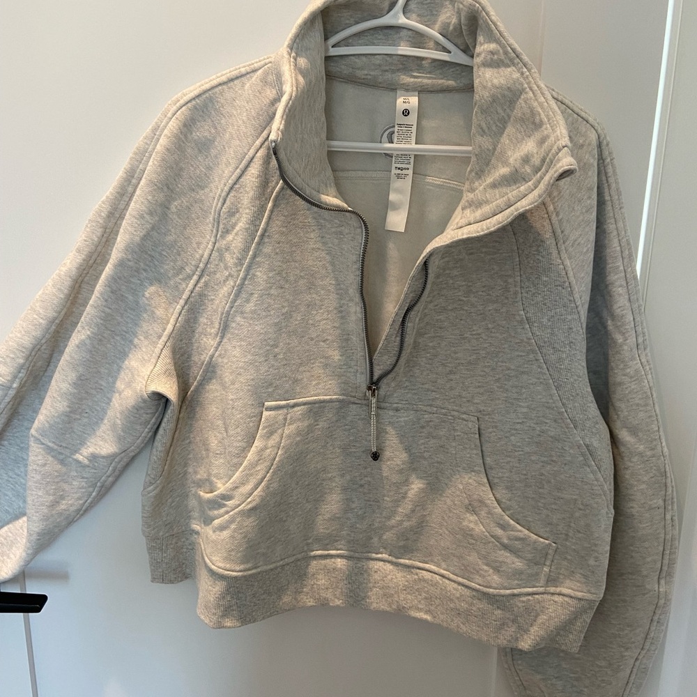 lululemon athletica Light Gray Zip-Up Hoodie Scuba cropped